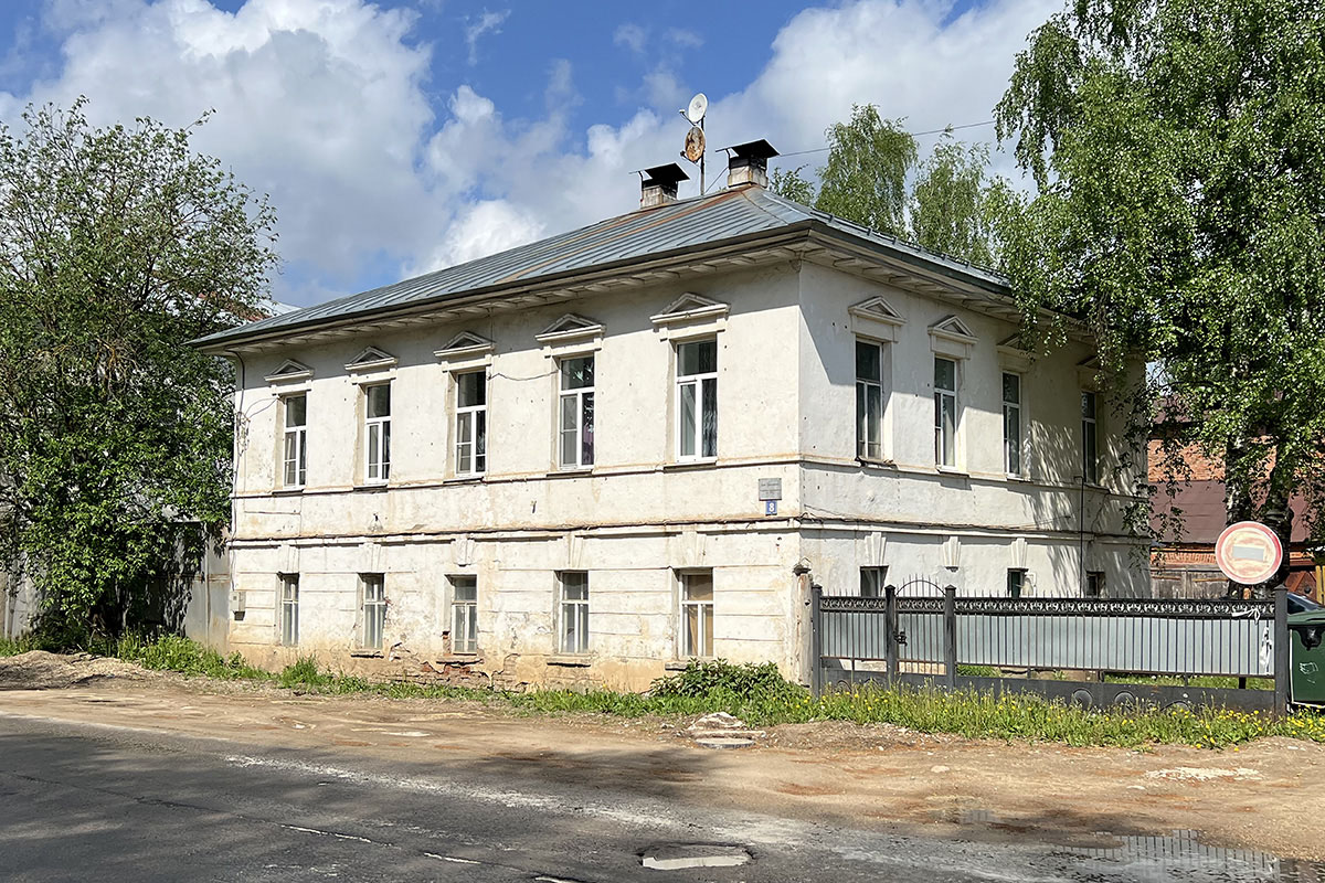 Здание в г. Кириллов, Вологодская область