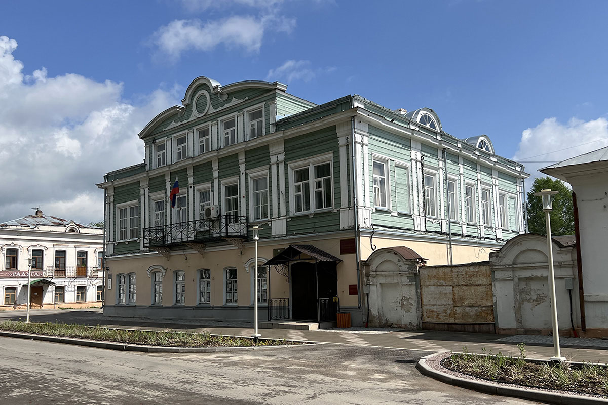 Здание в г. Кириллов, Вологодская область